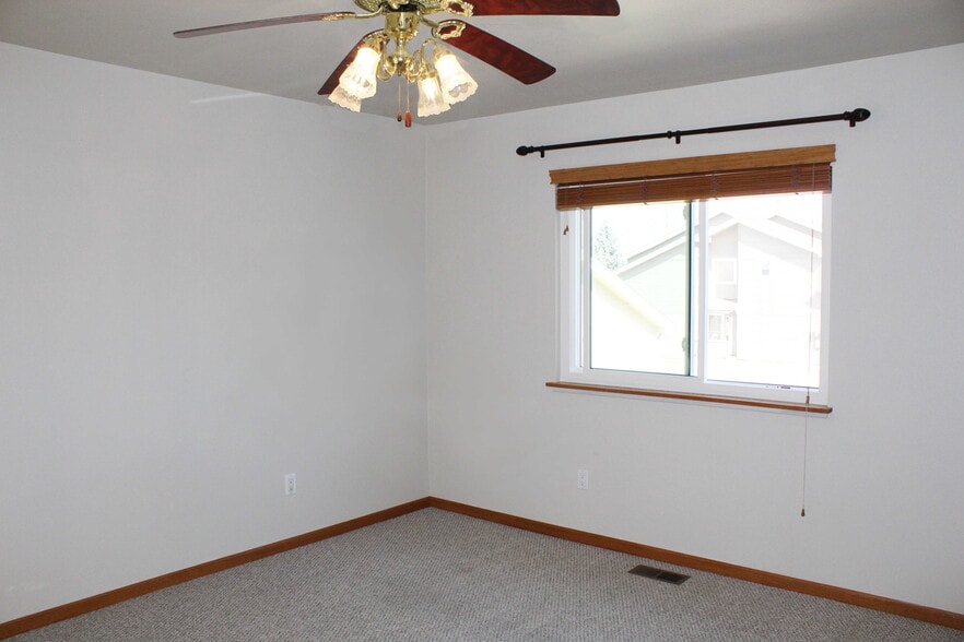 Master Bedroom - 135 Apple Way