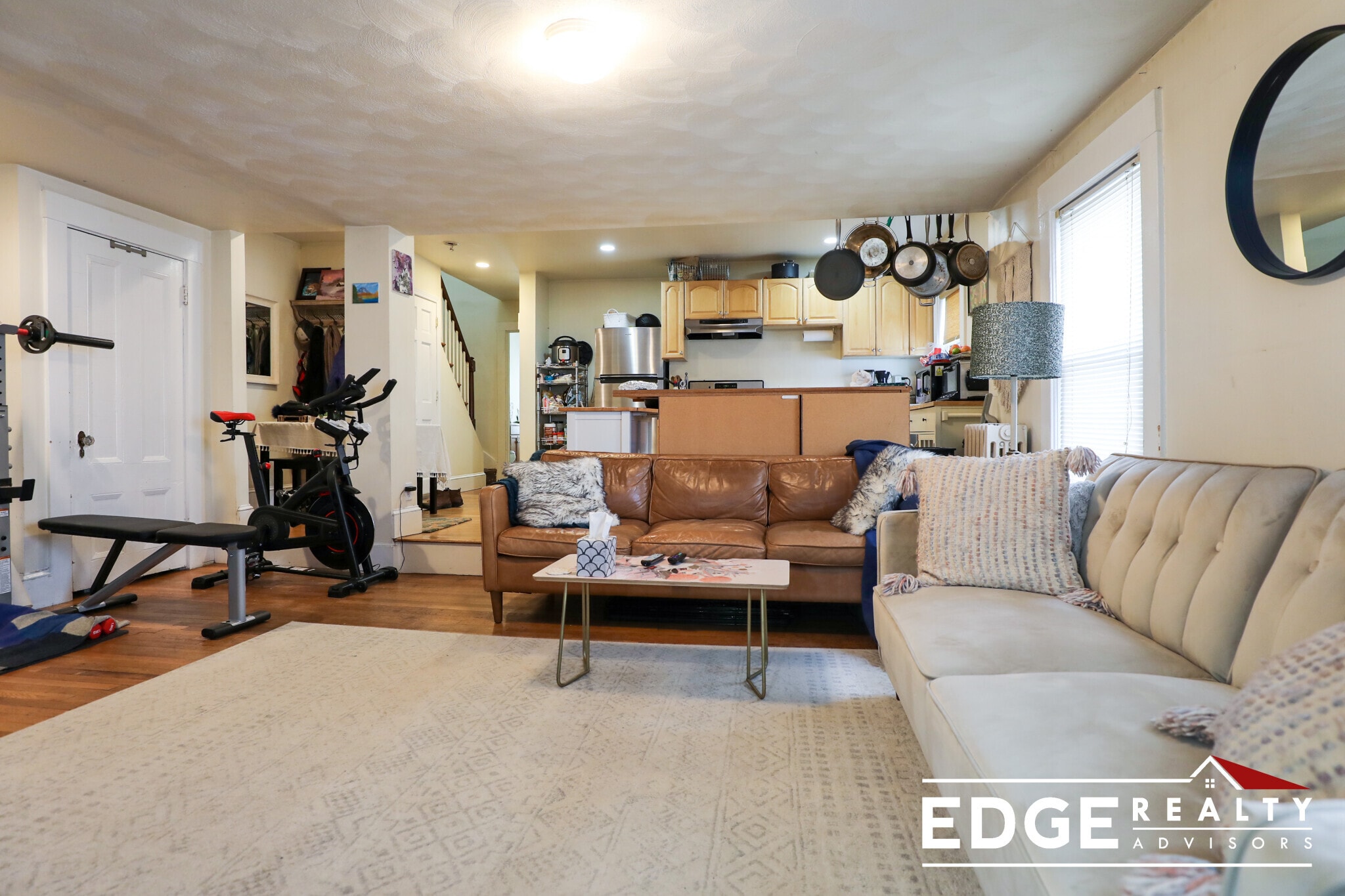 Building Photo - 38 Cherry St