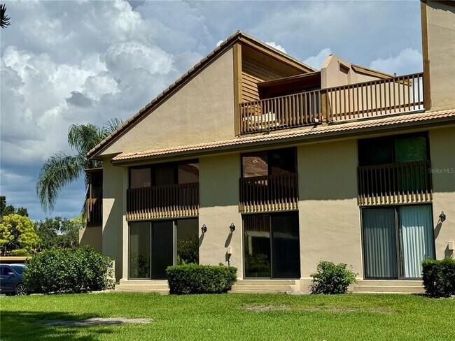 Building Photo - 3031 Willow Green Dr