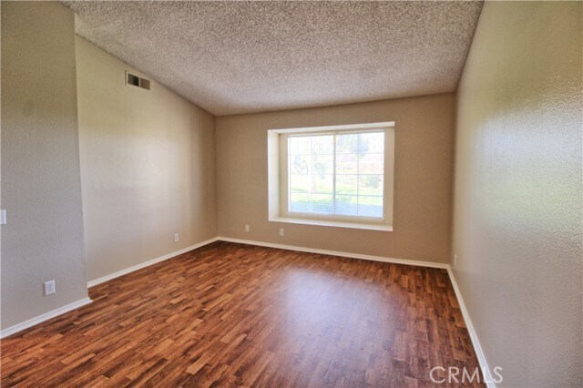 Building Photo - 25710 Sunrise Way