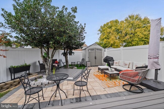 Building Photo - 1901 Graymount Way