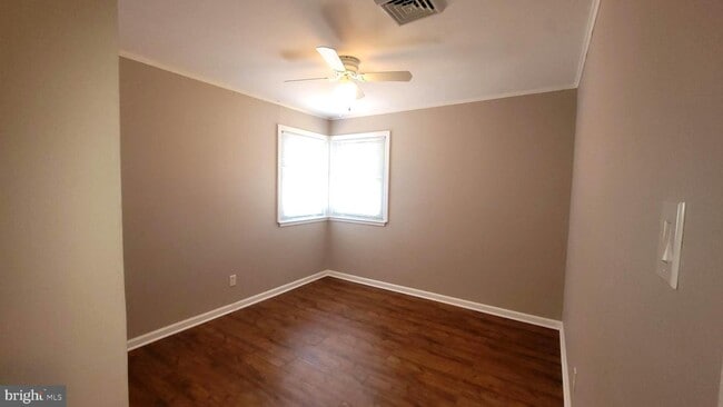 Building Photo - 79 Lanning St