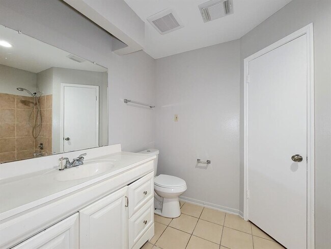 Building Photo - 22714 Paradise Gate Dr