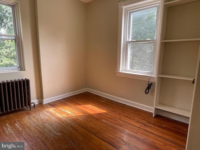 Building Photo - 692 Lenni Rd