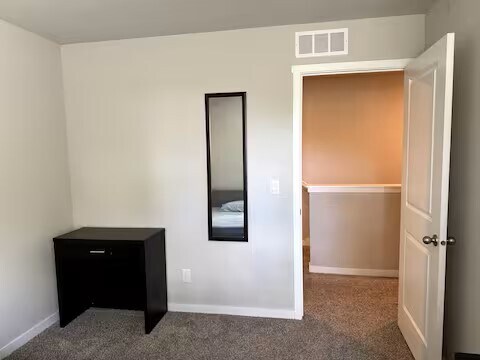 Building Photo - 4521 SE Ember Ln