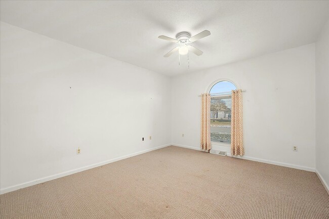 Building Photo - 10505 Keyser Point Rd