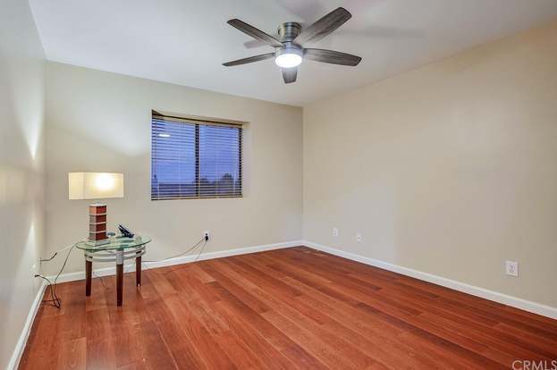 Building Photo - 7380 Live Oak Dr