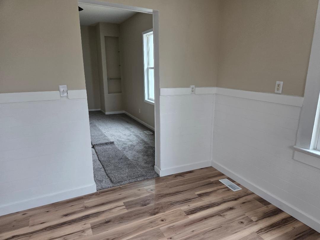 Building Photo - 921 N Mason