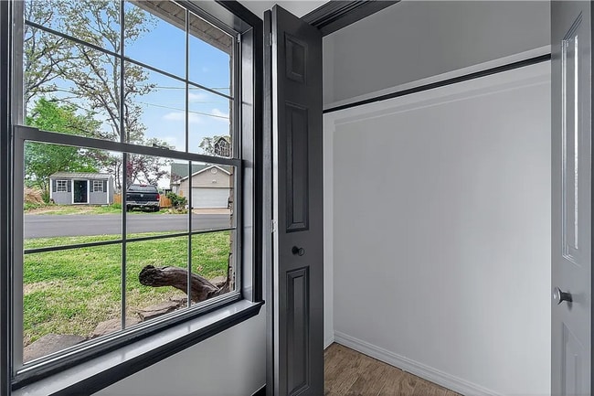 Building Photo - 8517 Spruce Dr