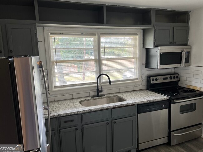 Building Photo - 1215 Westview Dr SW