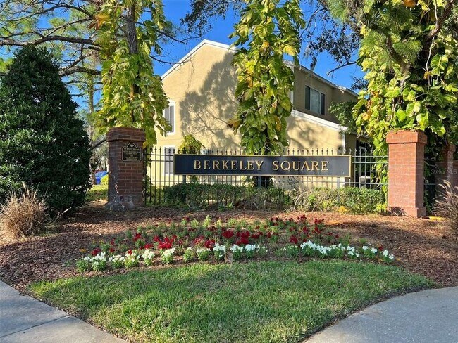 Building Photo - 12477 Berkeley Square Dr