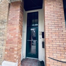 Building Photo - 1024 E Brady St