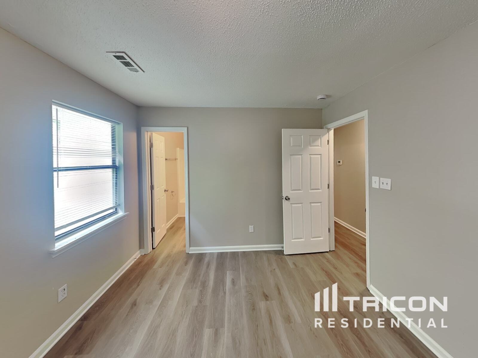 Building Photo - 6631 Flat Rock Dr