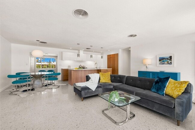 Building Photo - 74350 Covered Wagon Trail