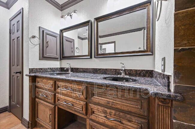 Building Photo - 23410 Stratsborough Dr