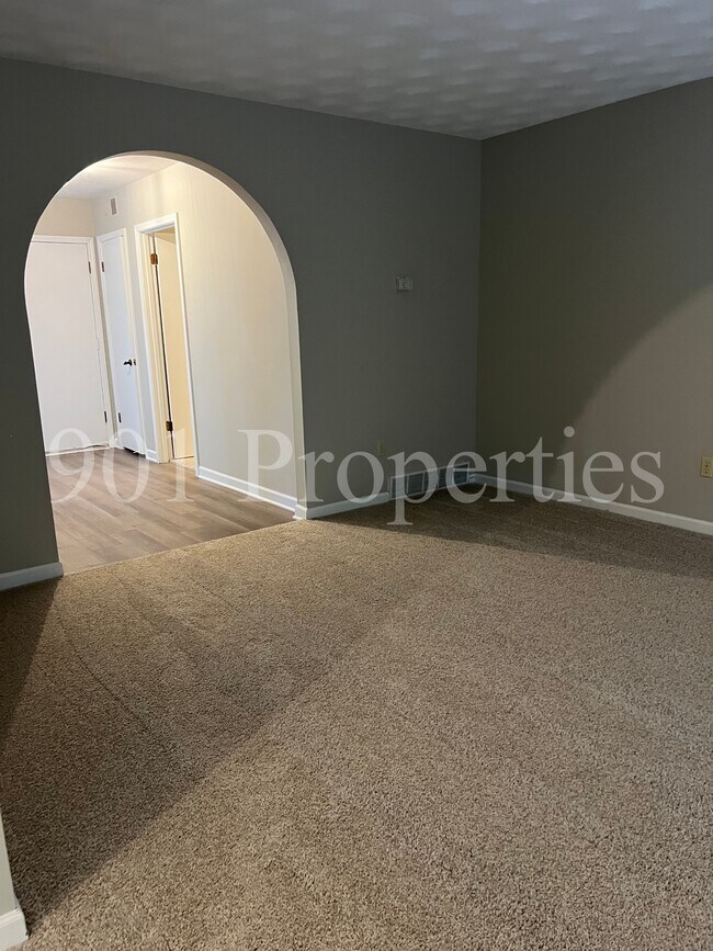 Building Photo - 5140 Longmeadow Cove