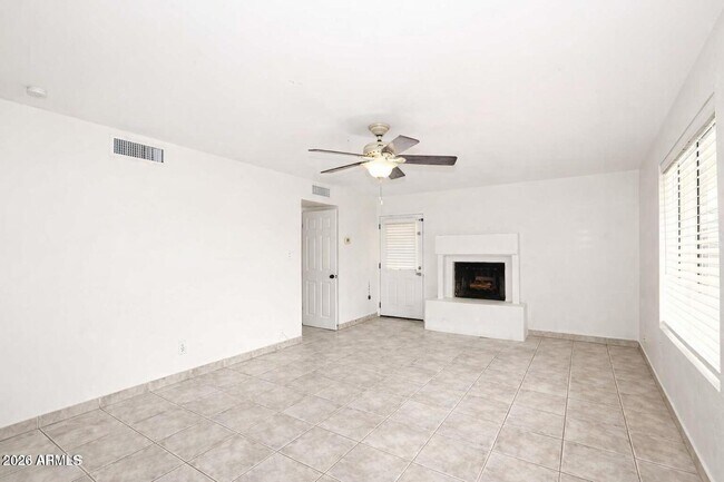 Building Photo - 7541 N 35th Dr