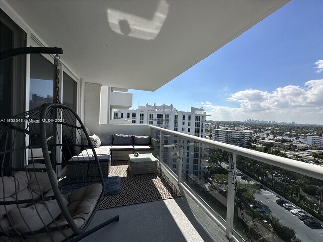 Building Photo - 2841 N Ocean Blvd