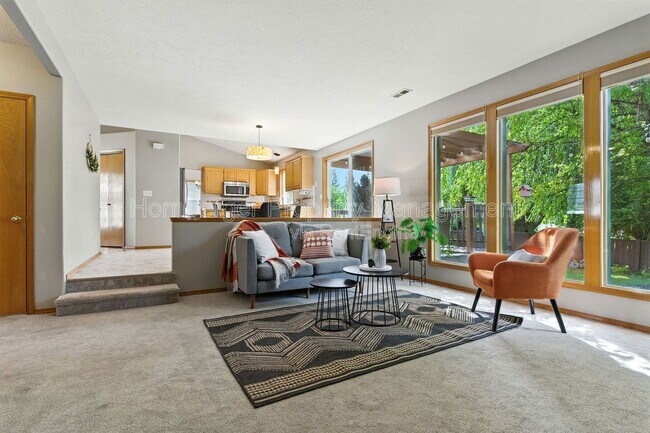 Building Photo - 3431 W 21st Ave