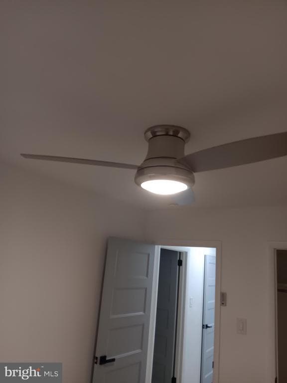 Building Photo - 3341 Mary St