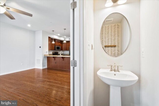 Building Photo - 6500 Walcott Ln
