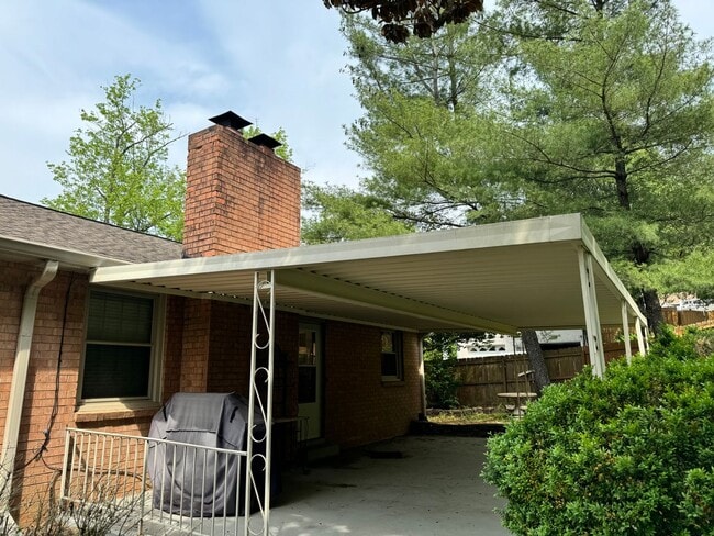 Building Photo - Nice 4BR Home in Perfect Location