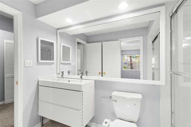 Building Photo - 408 S Arrawana Ave