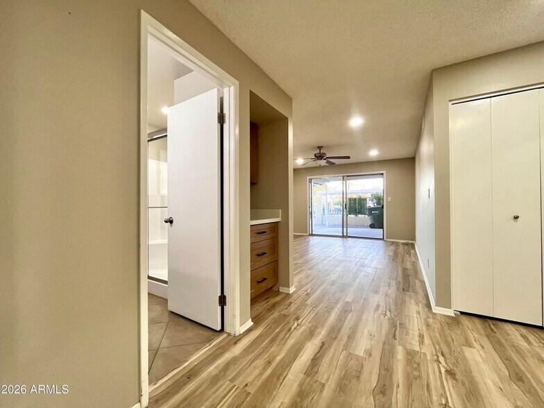 Entry Primary bedroom - 11625 S Mohave St