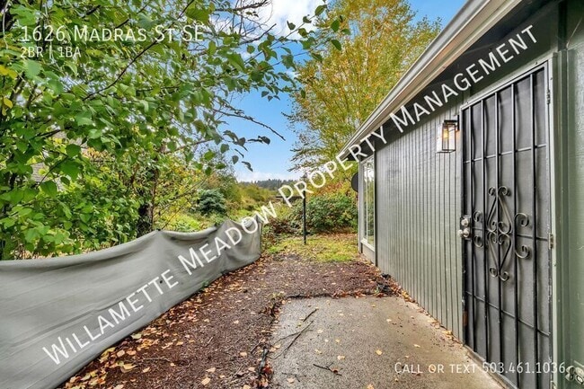 Building Photo - 1626 Madras St SE