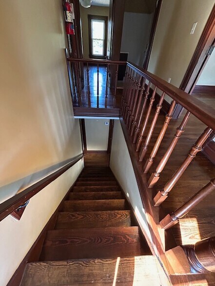 Building Photo - 96 E Franklin St