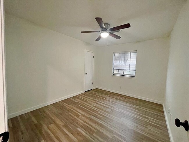 Building Photo - 2609 Cheyenne Dr