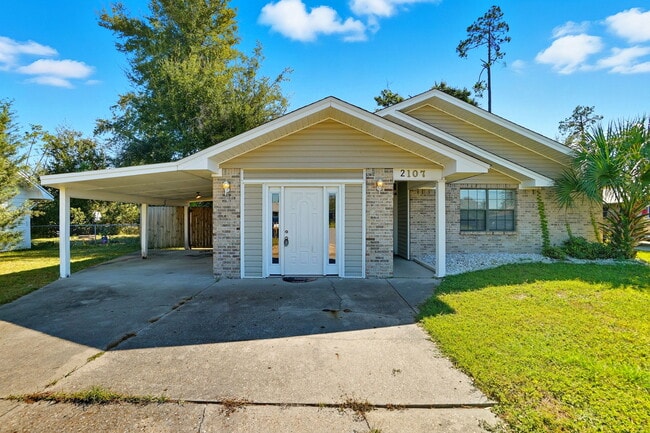 Building Photo - 2107 Geralo Ln