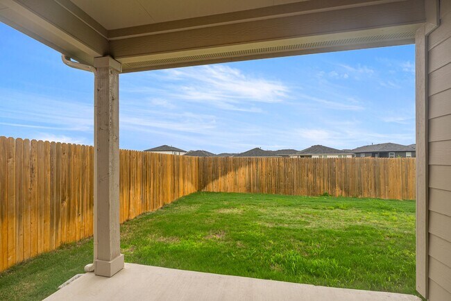 Building Photo - 176 Texas Palmetto Cir