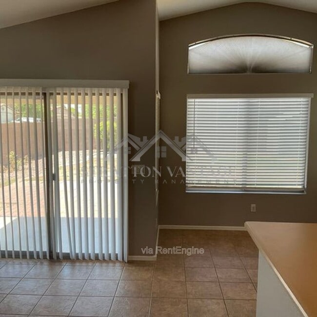 Building Photo - 6020 N Milano Ct