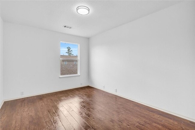 Building Photo - 23838 Township Elm St