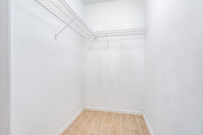 Building Photo - 1111 S Ocean Blvd