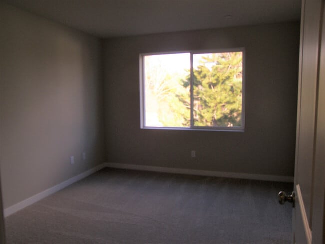 Building Photo - 729 112th St SW