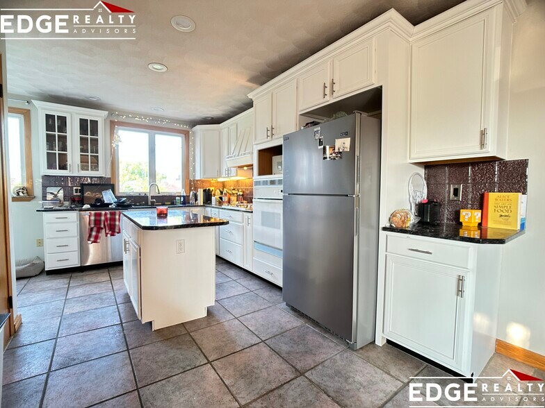 Building Photo - 39 Claymoss Rd