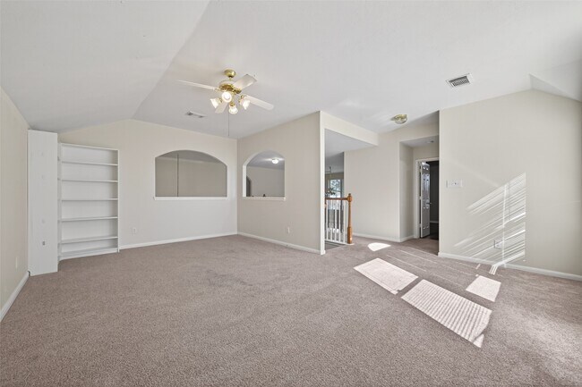 Building Photo - 23730 River Pl Dr