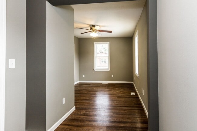 Building Photo - 1 Bedroom House in O'Fallon