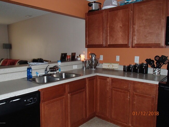 Building Photo - 4003 Grandeur Ave