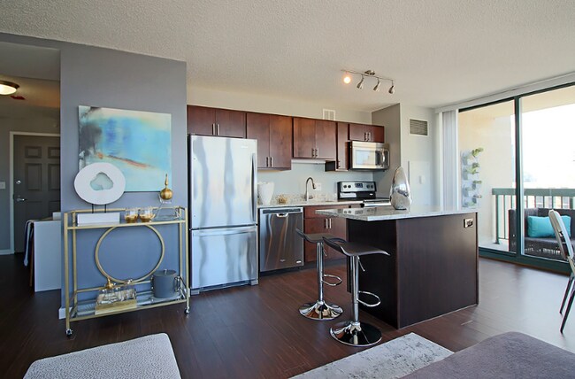 Building Photo - 75 W Superior St