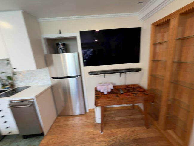 Building Photo - 3148 College Ave