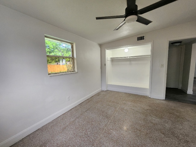 Building Photo - 5311 5th St Ct W