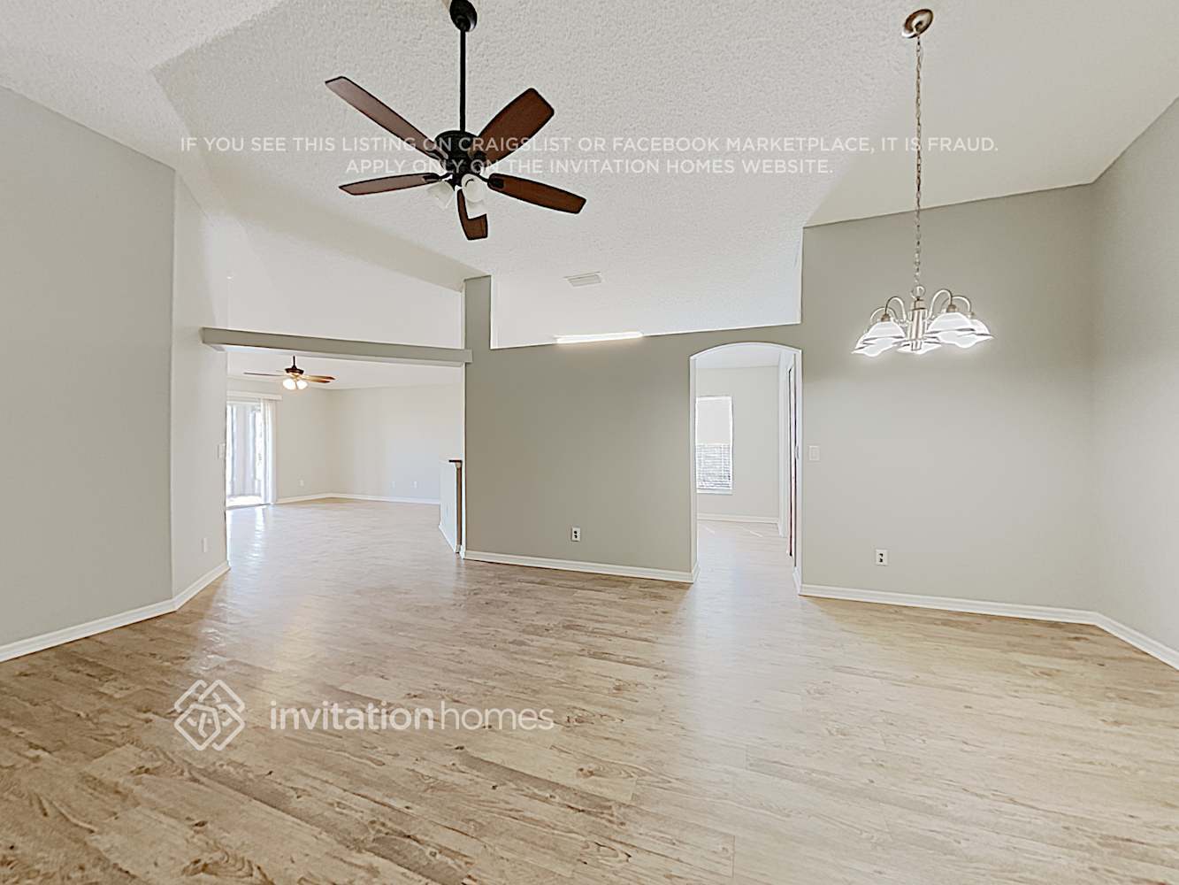 Building Photo - 2107 Deercroft Dr