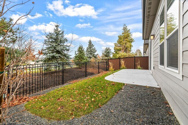 Building Photo - 3+3 Luxury Home in Eagle’s Prestigious Bellemeade Community