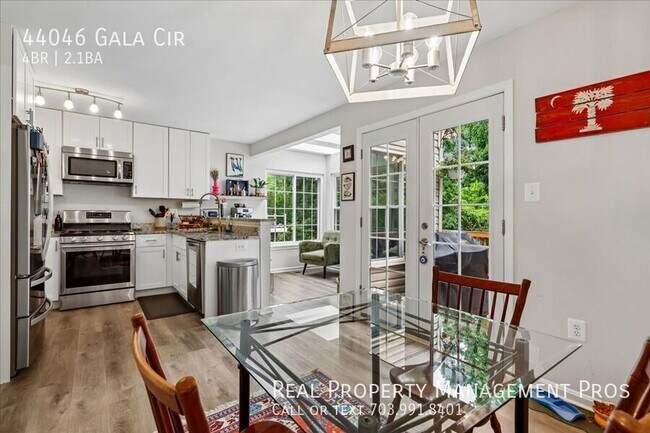Building Photo - 44046 Gala Cir