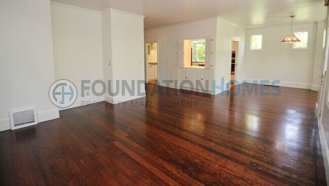 Building Photo - 115 Lagunitas Rd