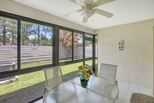 Building Photo - 21650 Coronado Ave