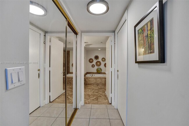 Building Photo - 9559 Collins Ave